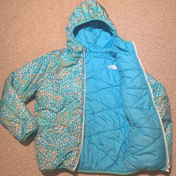 The North Face reversible turquoise puffer ski jacket girls 10 - Picture 1 of 11